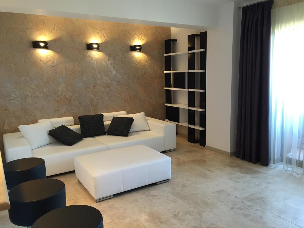 Cristian Apartment Констанца Екстериор снимка