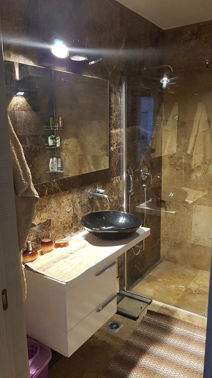 Cristian Apartment Констанца Екстериор снимка